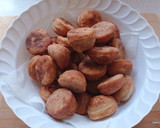 Olajban sült krumplis pogácsa krumplipüréből recept fázis 5 fotója