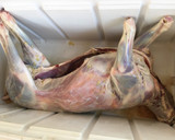 Foto del paso 1 de la receta: Cordero asado en caja china