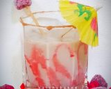 A picture of step 1 of Chikkoo Strawberry Milkshake.