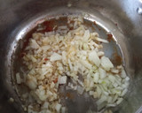 Foto del paso 1 de la receta: Pollo a la pepitoria