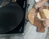 A picture of step 5 of Makki Ki Roti.