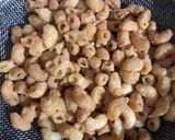 Foto langkah ke 4 dari resep Makaroni Goreng Mudah / Cara Membuat Makaroni Goreng Yang Benar / Makaroni Cemilan Jualan.