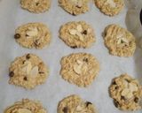 Foto langkah ke 3 dari resep 43. Chocochips Oatmeal Cookies 💕🍪.