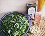 Foto del paso 1 de la receta: Espaguetis con pesto de kale 🥬