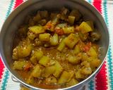 A picture of step 3 of Lauki Sabzi.