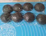 Foto langkah ke 4 dari resep Wool Roll Bread dengan tepung Ketan Hitam, dikukus.