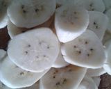 Hình bước làm 2 của món Bánh Chuối Hấp Nước Cốt Dừa