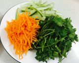 Hình bước làm 3 của món Bánh mì chạo tôm, thịt quay vét tủ