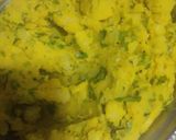 A picture of step 1 of Vadapav.