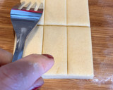 A picture of step 3 of Scottish shortbread.