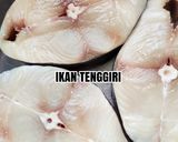 Gambar langkah 1 resipi Gulai Ikan Tenggiri (Lauk Nasi Dagang).