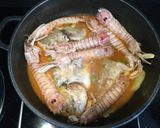 Foto del paso 5 de la receta Suquet de dorada con galeras y calamar