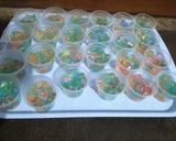 Foto langkah ke 2 dari resep Puding Susu Mozaik.