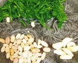 A picture of step 2 of Spinach Pesto Pasta.