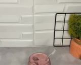 A picture of step 2 of Strawberry and banana smoothie.