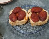 Foto del paso 3 de la receta: Tapas de chorizo colorado y huevo, fritos