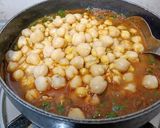 A picture of step 5 of Durban Bunny Chow In A New Avatar.
