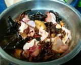 A picture of step 2 of Chicken steam oyster sauce.