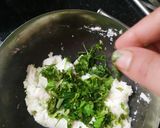 ઈન્સ્ટન્ટ રવા મેંદુવડા(Instant menduvada Recipe in Gujarati) રેસીપી સ્ટેપ3ફોટો