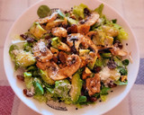 Foto del paso 5 de la receta: Ensalada con aguacate y champiñones macerados