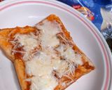 Foto langkah ke 4 dari resep Pizza Roti Tawar.