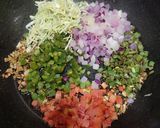 A picture of step 3 of Monchow Soup.
