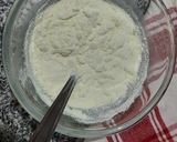 A picture of step 2 of Mango Cream Dessert.