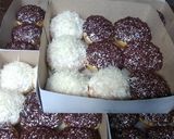 Foto langkah ke 7 dari resep Donat lembutt mennull dg white ring.