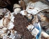 Foto langkah ke 4 dari resep Brengkes ikan gabus kelapa muda biji keluwak kuno.