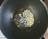 A picture of step 3 of Surinamese Fried Rice.