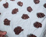 Foto langkah ke 4 dari resep Kue Kering Kacang Ovaltine 🍪🤤.