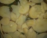 A picture of step 6 of Keema and potatoes in pastry puff.