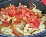 A picture of step 3 of Easy chicken burritos.