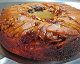 Foto del paso 6 de la receta: Budín acaramelado de peras con cremoso de banana, coco y chocolate