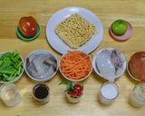 รูปขั้นตอนการทำที่ 1 ของ ยํามาม่า แซ่บสะใจ อร่อยง่ายๆ ได้ประโยชน์
