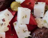 Foto del paso 7 de la receta: Ensalada Dakos, de isla de Creta, Grecia, a tu vianda gourmet 🥗🇬🇷 Ensalada de queso Feta y +