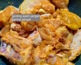Gambar langkah 1 resipi Ayam Masak Bali.