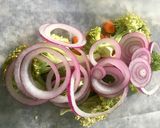 Foto del paso 1 de la receta Salmón al papillote con verduras y lima