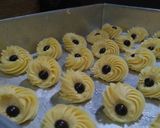 Foto langkah ke 4 dari resep Semprit Sagu.