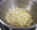 A picture of step 3 of Spiral pasta.