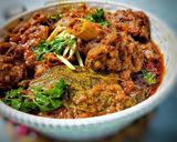 A picture of step 9 of Sokha Gosht.