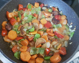 Foto del paso 3 de la receta: Cangrejo Azul con Jengibre y Verduras en salsa de Chiles