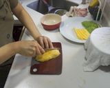 影片-芒果牛油果蟹柳加州卷的食譜步驟2照片