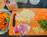 ভেজিটেবলস এগ চাউমিন (vegetables egg chow mein recipe in Bengali) রেসিপির ধাপ 1 ছবি