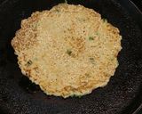 A picture of step 6 of Oats Spring Onion Chilla.