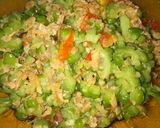 Foto langkah ke 4 dari resep Tumis pare udang rebon.