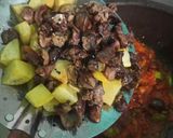 Foto langkah ke 5 dari resep Sambal goreng Ati ampela kentang.
