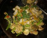 Foto langkah ke 4 dari resep Mie Tek Tek Kuah.