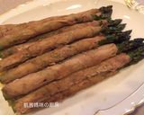 A picture of step 8 of Asparagus Pork Rolls.