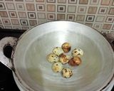 Foto langkah ke 1 dari resep Telur Puyuh Sayur Asin Kecap.